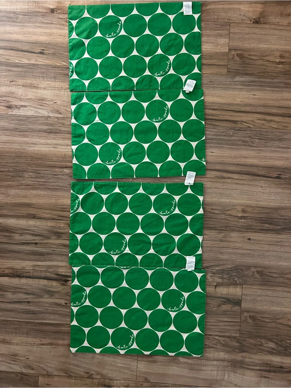 KATE SPADE ♠️ Green and White Large Polka Dot placemats